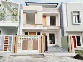 Rumah Bagus 2 Lt Modern Gress Dekat UMS & Transmart Pabelan