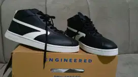 Sepatu Brodo Size 44