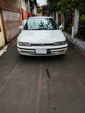 Dijual Honda maestro th 1993 MT warna putih pajak panjang