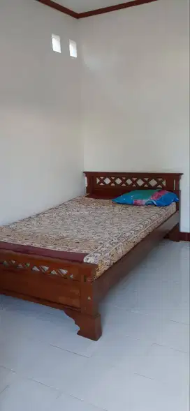 KOS KAMAR MANDI DALAM