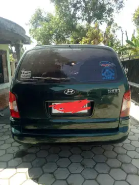 Mobil trajet bekas