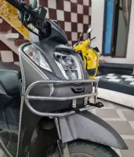 Grill depan genio