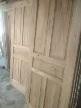 Pintu kamar kayu jati