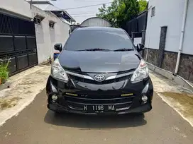 Toyota Avanza Veloz 1.5 AT