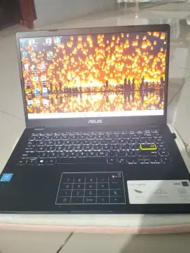 Jual laptop merek asus