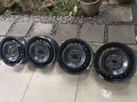 Jual 4 velg kaleng R14 + dop avanza