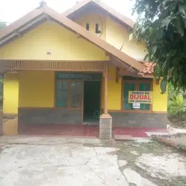 Jual Rumah siap huni sudah sertifikat hak milik