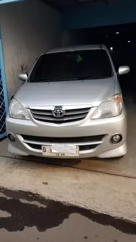 Avanza s matic 2010