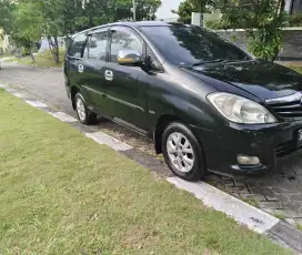 DIJUAL 2011 Toyota Innova G Matic Diesel