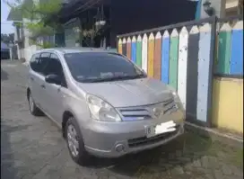 Jual Nissan Grand Livina XV AT 2008 bagus