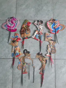 Miniatur wayang kulit