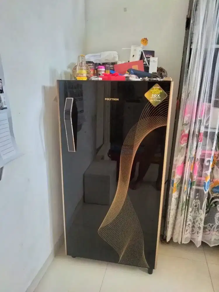 Kulkas polytron 1 pintu