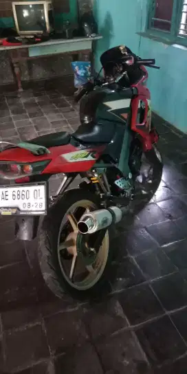 dijual motor cbr 150 old /cbu