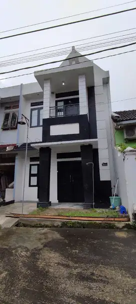 Rumah 2lt beserta isi, area km7 sukabangun