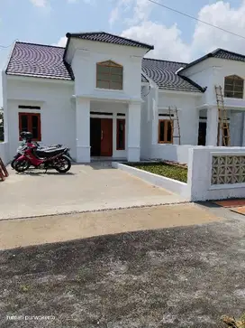 Rumah cantik dekat stasiun Purwokerto  sisa tanah luas di belakang