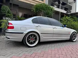 Bmw 323 i tahun 2000 e46 super special