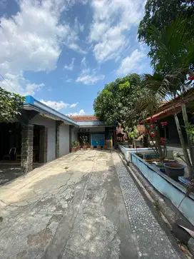 Rumah Dijual Halaman Luas Cikuya Jalan Raya Cicalengka Kab. Bandung