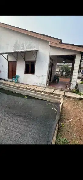 di jual rumah 236 M2 di Cipedak jln Moch Kahfi /dekat Setu babakan