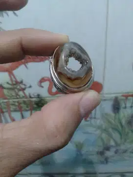 Batu Combong Junjung Derajat, Antik