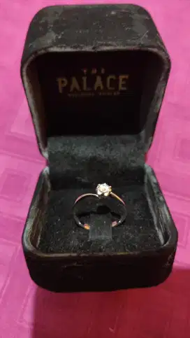 Cincin Berlian The Palace