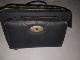 Tas selempang Enji