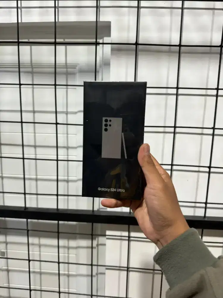 Samsung Galaxy S24 ultra 12/256 Promo free buds fe