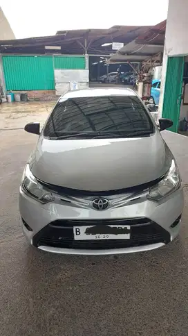 Toyota Limo 2014 Bensin