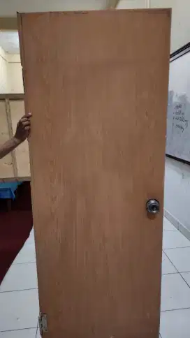 Pintu PVC masih layak pakai