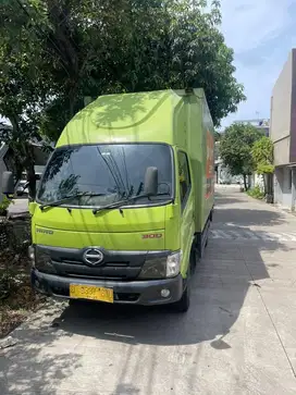 Mobil Box Hino dutro 110 SDL 2022