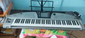 Dijual piano roland