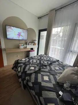 DIJUAL RUMAH SIAP HUNI , TURUN HARGA