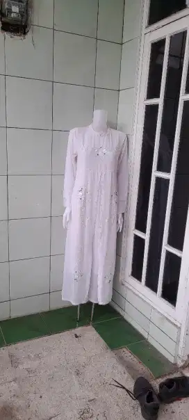 Preloved gamis putih berpayet