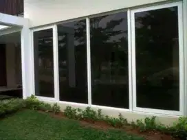Jasa pasang stiker kaca sundblas Murah Kualitas terbaru