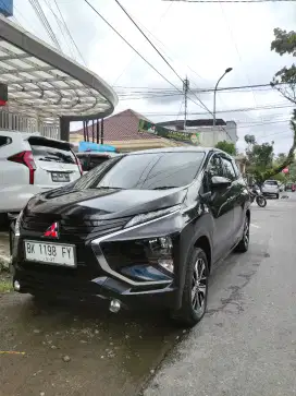 Mitsubishi Xpander 1.5L Exceed M/T Hitam