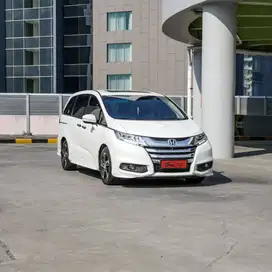 Honda Odyssey Prestige 2016 putih automatic