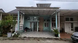 JUAL Rumah 2.Lt, Murah