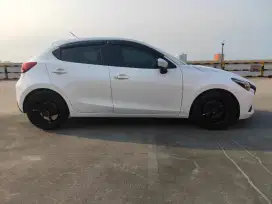 Mazda2 AT type R skyactiv look jdm style