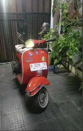 VESPA SUPER 1977