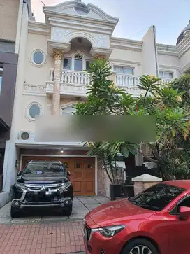 Dijual Rumah Mewah Cluster Florence 1 Pantai Indah Kapuk