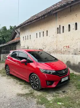 Jazz Rs 1.5 Cvt 2017 AT