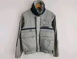 Jaket Merk Descente bisa jadi rompi saku banyak kupluk nya juga ada