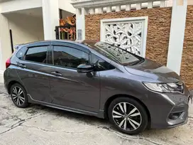 Honda New Jazz 1.5 RS CVT Tahun 2019 bekas kondisi istimewa