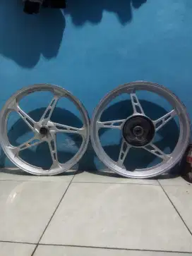 Velg racing original jupiter z1 pnp vega,fizr,mx dll bebek yamaha