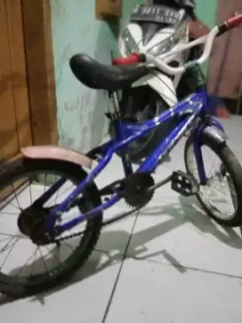 Di jual cepat BMX anak size 16 senator