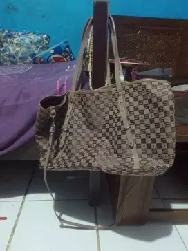 Tas jinjing wanita msh baru