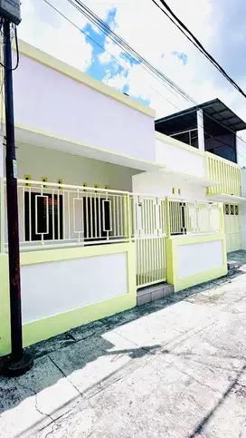 Dijual cepat Rumah keren pusat Kota Surabaya