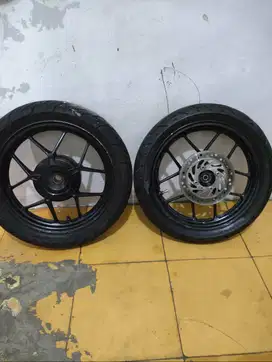 Velg vario 150 OLD ORI .