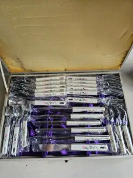 Set sendok garpu pisau makan vintage