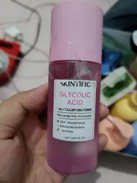 Skintific toner glicolyd acid