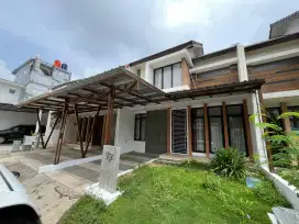 DISEWAKAN RUMAH COSMO LIPPO CIKARANG